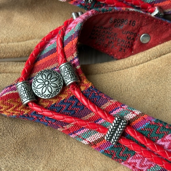 Minnetonka Silverthorne 360 Red Striped Womens Thong Sandals Size 6 Southwestern - Picture 6 of 10